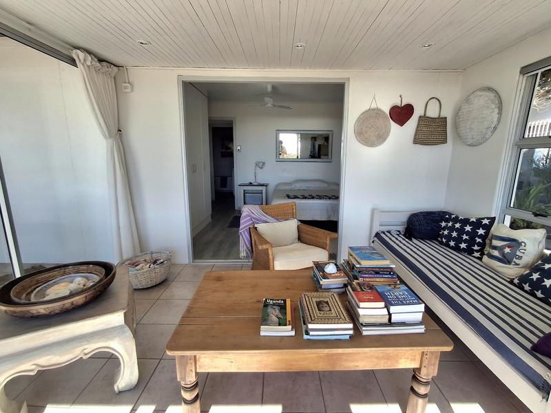 2 Bedroom Property for Sale in Hannasbaai Western Cape